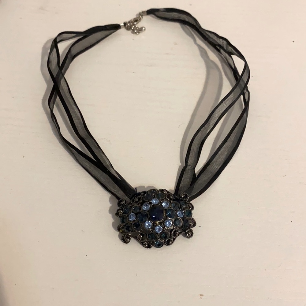 Blue and turquoise choker